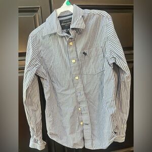 Youth medium Abercrombie kids button up shirt